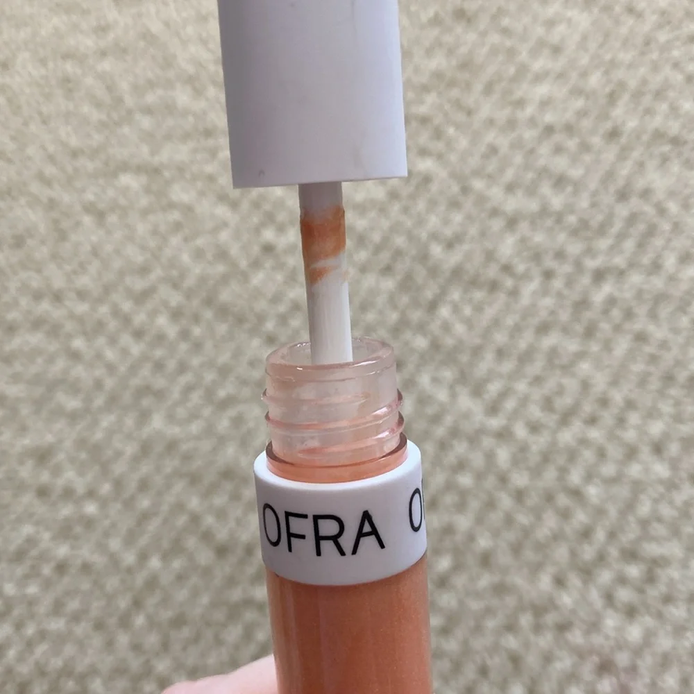 Ofra Smiley for Riley Lip Gloss Like New Orange Sparkles Full Size 0.21 oz